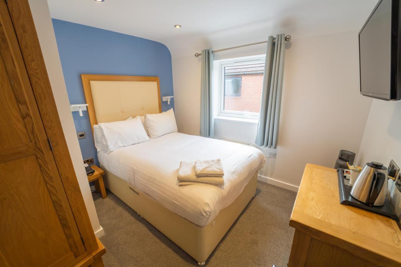 The Waterside Hotel And Leisure Club Manchester Buitenkant foto